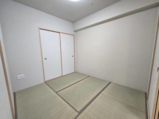 apartment 大阪府吹田市千里丘北
地図を見る
