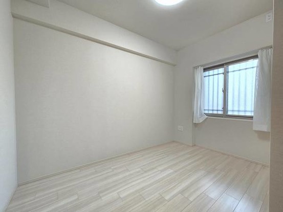 apartment 大阪府吹田市千里丘北
地図を見る