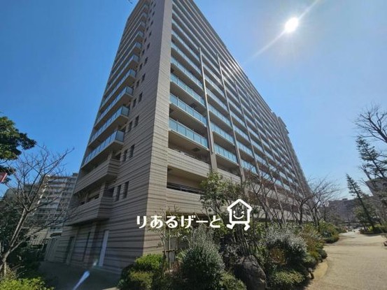 apartment 大阪府吹田市千里丘北
地図を見る