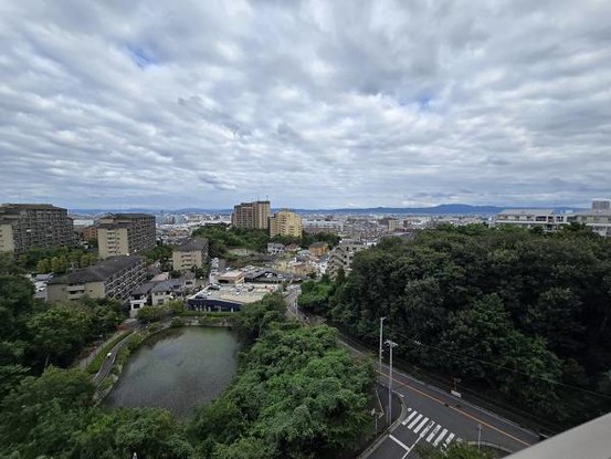 apartment 大阪府吹田市千里丘北
地図を見る