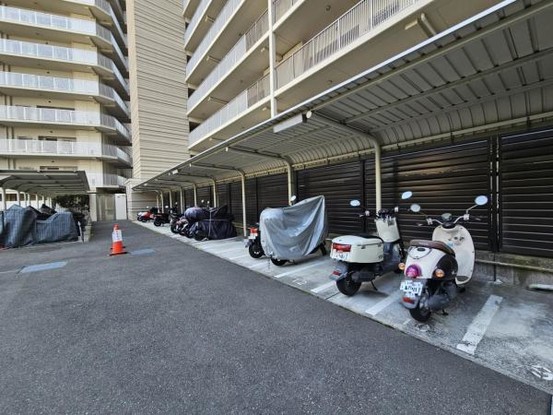 apartment 大阪府吹田市千里丘北
地図を見る