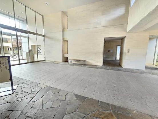 apartment 大阪府大東市氷野３丁目
地図を見る
