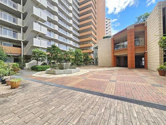 apartment 大阪府大東市氷野３丁目
地図を見る