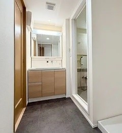 apartment 埼玉県さいたま市浦和区瀬ヶ崎１丁目
地図を見る