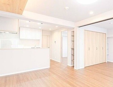 apartment 埼玉県草加市栄町１丁目
地図を見る