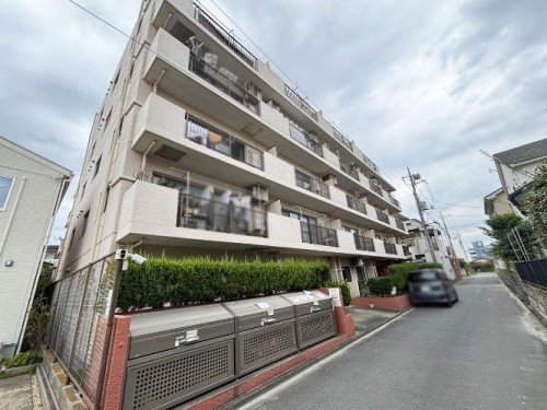 apartment 埼玉県坂戸市関間１丁目
地図を見る