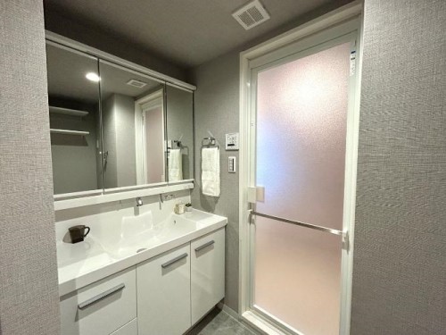 apartment 埼玉県戸田市南町
地図を見る