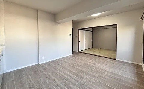 apartment 埼玉県所沢市西所沢１丁目
地図を見る