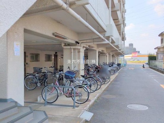 apartment 東京都練馬区大泉学園町１丁目29-7 兼六第四ビル1F