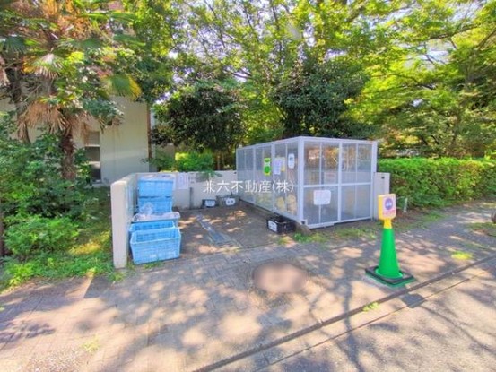 apartment 東京都練馬区大泉学園町１丁目29-7 兼六第四ビル1F