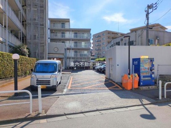 apartment 東京都練馬区大泉学園町１丁目29-7 兼六第四ビル1F