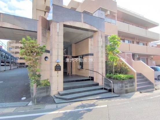 apartment 東京都練馬区大泉学園町１丁目29-7 兼六第四ビル1F