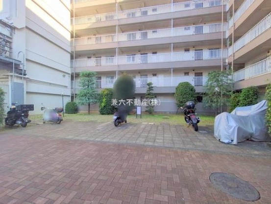 apartment 東京都練馬区大泉学園町１丁目29-7 兼六第四ビル1F