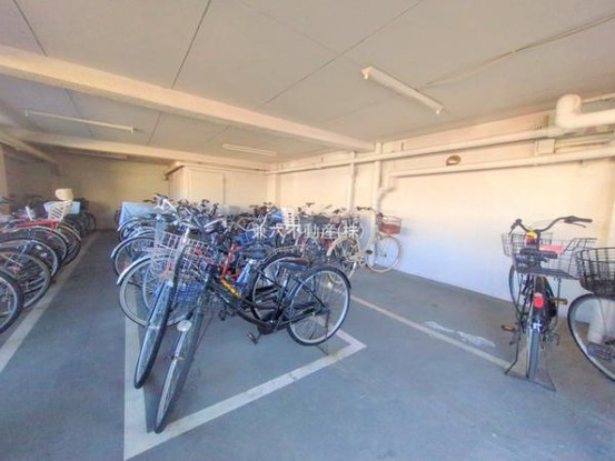 apartment 東京都練馬区大泉学園町１丁目29-7 兼六第四ビル1F