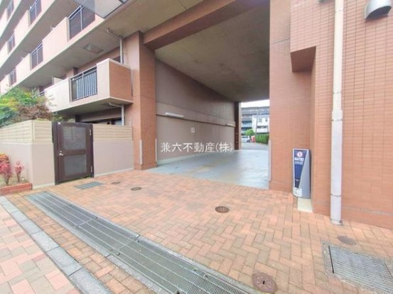 apartment 東京都練馬区大泉学園町１丁目29-7 兼六第四ビル1F