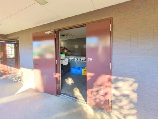 apartment 東京都練馬区大泉学園町１丁目29-7 兼六第四ビル1F