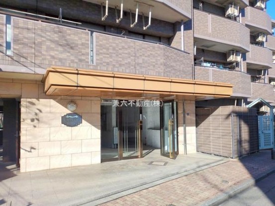 apartment 東京都練馬区大泉学園町１丁目29-7 兼六第四ビル1F