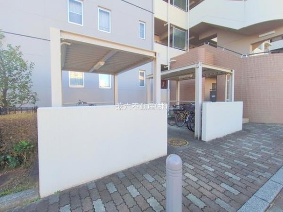 apartment 東京都練馬区大泉学園町１丁目29-7 兼六第四ビル1F