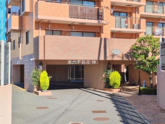 apartment 東京都練馬区大泉学園町１丁目29-7 兼六第四ビル1F