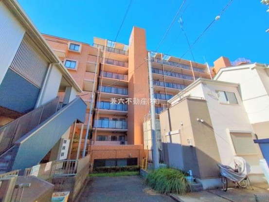 apartment 東京都練馬区大泉学園町１丁目29-7 兼六第四ビル1F