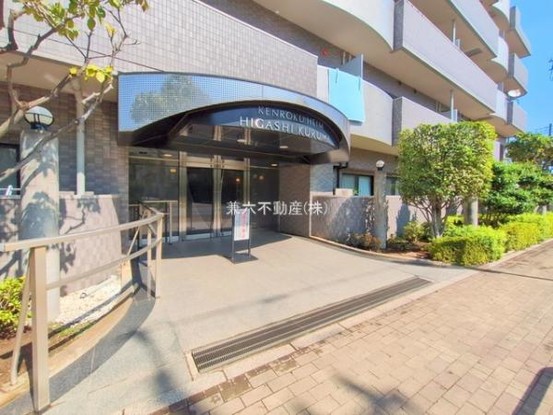 apartment 東京都練馬区大泉学園町１丁目29-7 兼六第四ビル1F