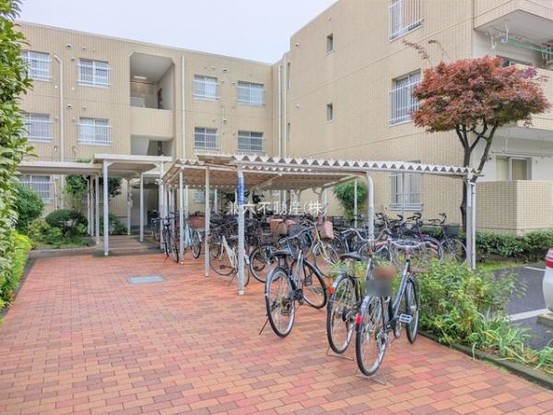 apartment 東京都練馬区大泉学園町１丁目29-7 兼六第四ビル1F