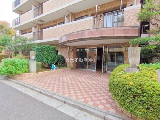 apartment 東京都練馬区大泉学園町１丁目29-7 兼六第四ビル1F