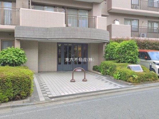 apartment 東京都練馬区大泉学園町１丁目29-7 兼六第四ビル1F