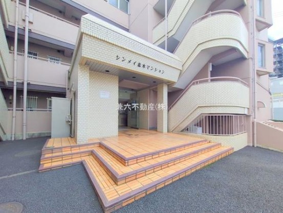 apartment 東京都練馬区大泉学園町１丁目29-7 兼六第四ビル1F
