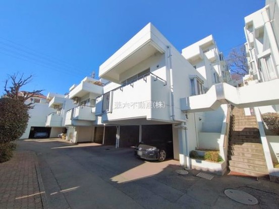 apartment 東京都練馬区大泉学園町１丁目29-7 兼六第四ビル1F