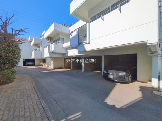 apartment 東京都練馬区大泉学園町１丁目29-7 兼六第四ビル1F
