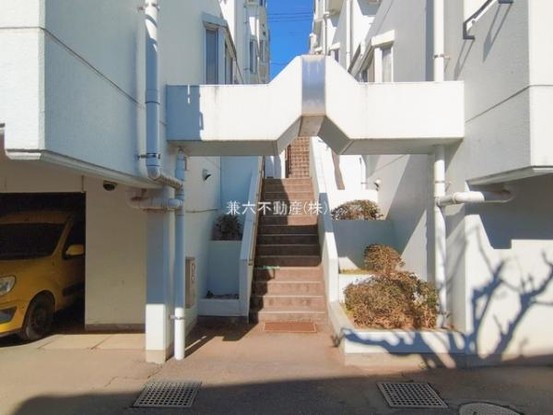 apartment 東京都練馬区大泉学園町１丁目29-7 兼六第四ビル1F