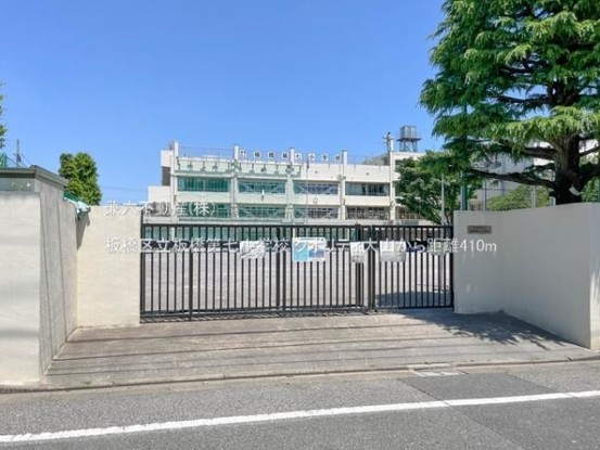 apartment 東京都練馬区大泉学園町１丁目29-7 兼六第四ビル1F