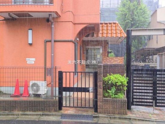 apartment 東京都練馬区大泉学園町１丁目29-7 兼六第四ビル1F