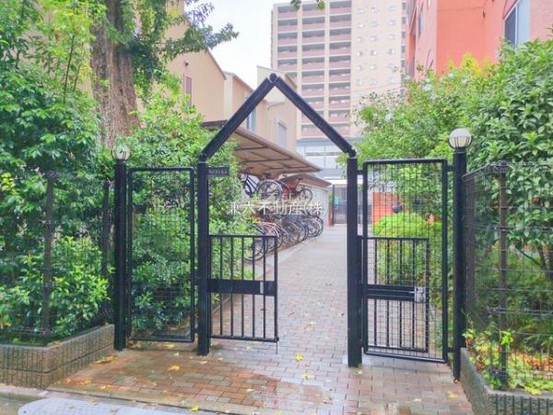 apartment 東京都練馬区大泉学園町１丁目29-7 兼六第四ビル1F