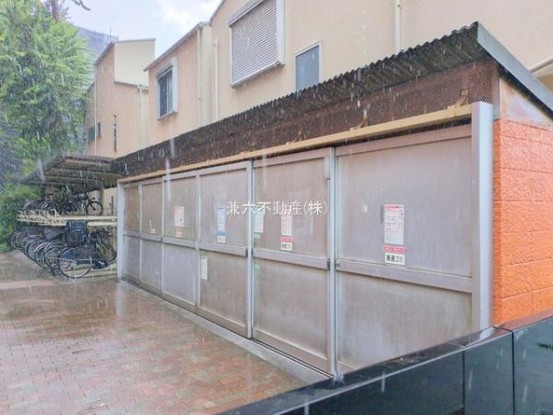 apartment 東京都練馬区大泉学園町１丁目29-7 兼六第四ビル1F