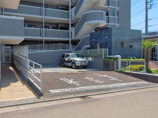 apartment 東京都練馬区大泉学園町１丁目29-7 兼六第四ビル1F