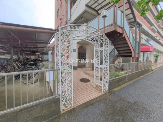 apartment 東京都練馬区大泉学園町１丁目29-7 兼六第四ビル1F