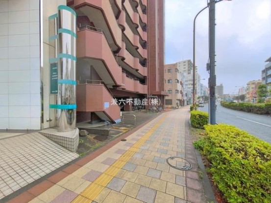 apartment 東京都練馬区大泉学園町１丁目29-7 兼六第四ビル1F