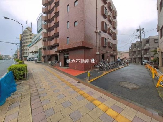 apartment 東京都練馬区大泉学園町１丁目29-7 兼六第四ビル1F
