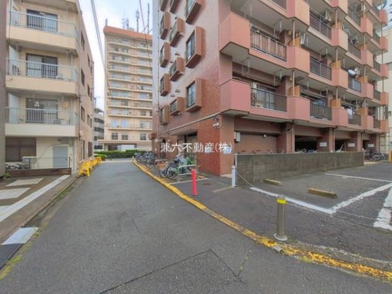 apartment 東京都練馬区大泉学園町１丁目29-7 兼六第四ビル1F