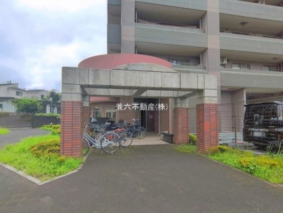 apartment 東京都練馬区大泉学園町１丁目29-7 兼六第四ビル1F