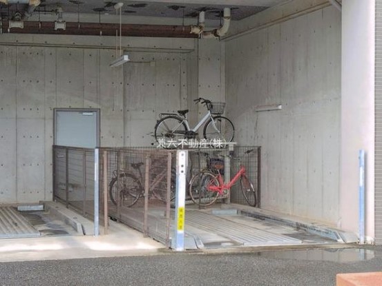 apartment 東京都練馬区大泉学園町１丁目29-7 兼六第四ビル1F