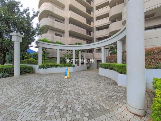 apartment 東京都練馬区大泉学園町１丁目29-7 兼六第四ビル1F