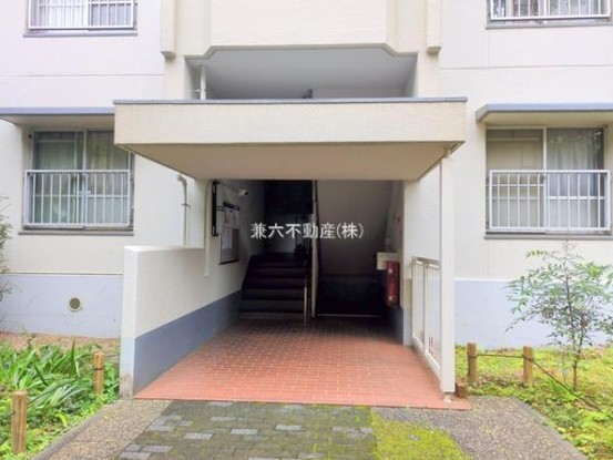 apartment 東京都練馬区大泉学園町１丁目29-7 兼六第四ビル1F