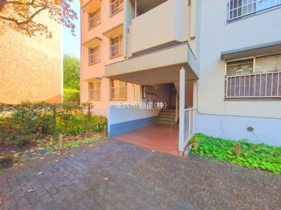 apartment 東京都練馬区大泉学園町１丁目29-7 兼六第四ビル1F