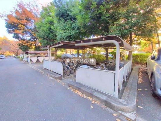 apartment 東京都練馬区大泉学園町１丁目29-7 兼六第四ビル1F