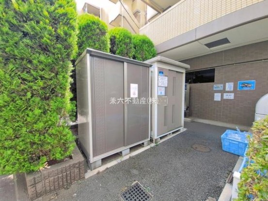 apartment 東京都練馬区大泉学園町１丁目29-7 兼六第四ビル1F