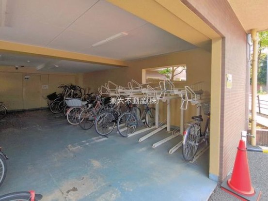 apartment 東京都練馬区大泉学園町１丁目29-7 兼六第四ビル1F