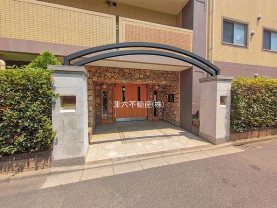 apartment 東京都練馬区大泉学園町１丁目29-7 兼六第四ビル1F